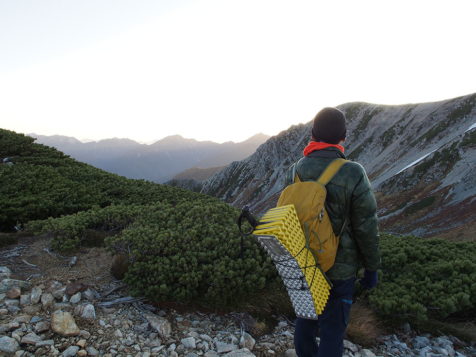 登山のダウンアイテム