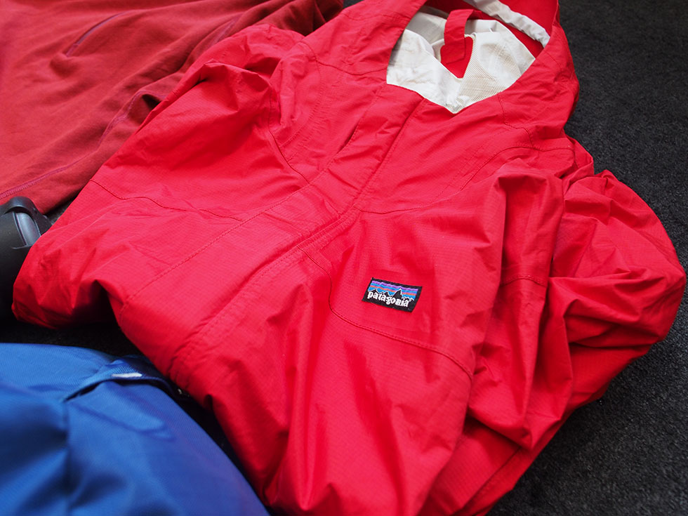 パタゴニアのトレントシェルとRPSロックパンツの登山